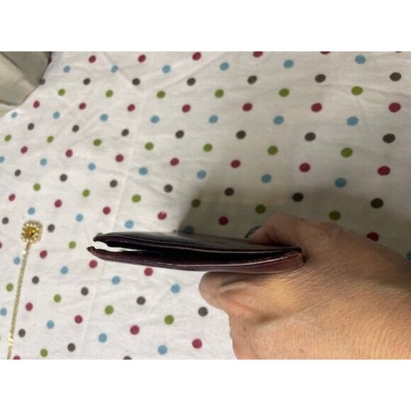 Preloved Bally Burgundy Leather Bifold Wallet with Gold-Tone Logo Plate - Picture 4 of 7